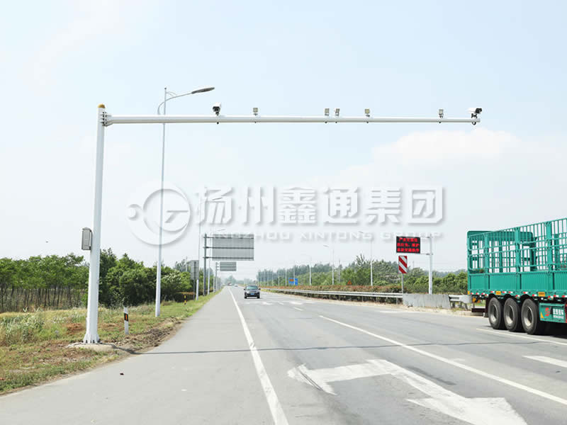 DJG-002，電子警察桿，闖紅燈抓拍桿