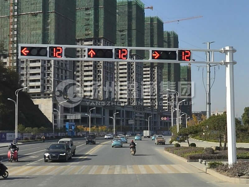 XHDG-028，懸臂框架信號(hào)燈桿