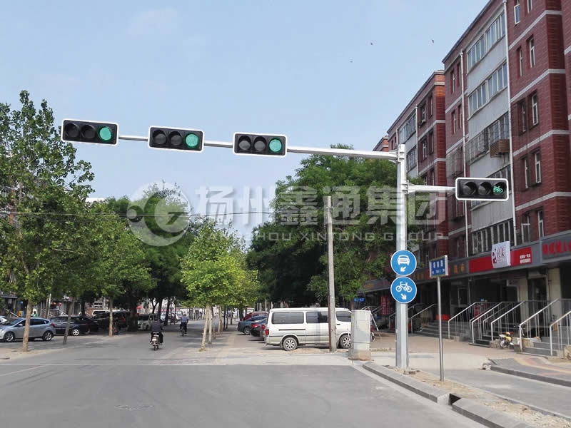 XHDG-043，八棱雙臂信號燈桿