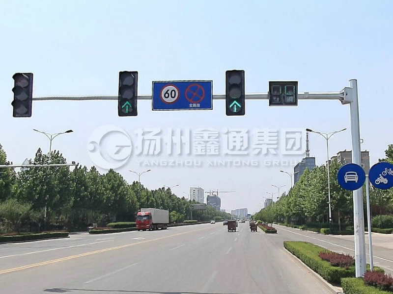 XHDG-060，八棱懸臂信號燈桿